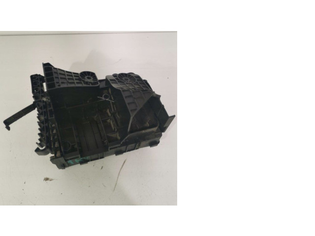   Pojistková skříňka 017181301   Audi A3 S3 8P 2005