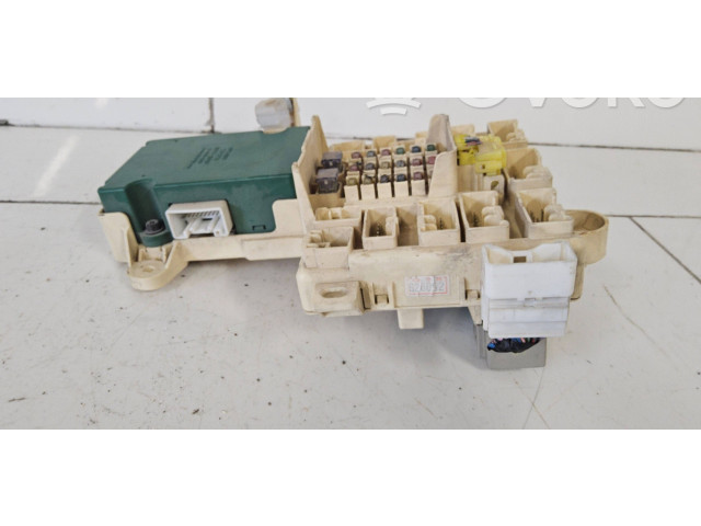 Блок управления 8922153030, 2440000060   Lexus IS 200-300