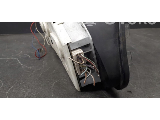 Pojistková skříňka Спидометр (приборный щиток) 602584003 Alfa Romeo 145 - 146 1997