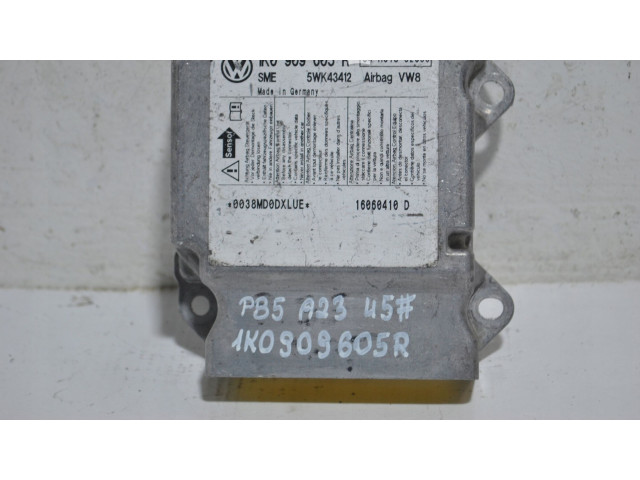 Блок подушек безопасности 1K0909605R   Volkswagen Golf SportWagen