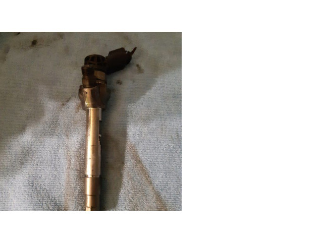 Vstřikovač 0445110743   BMW 3 F30 F35 F31  pro naftový motor 2.0  