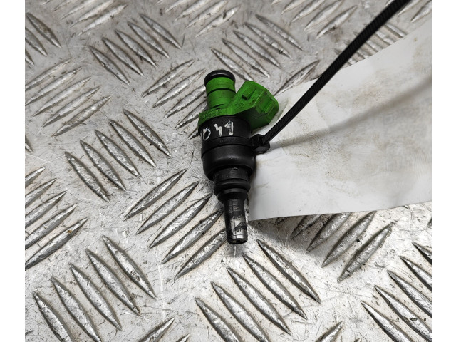 Vstřikovač A2710780549 Mercedes-Benz C W204 M 271.820