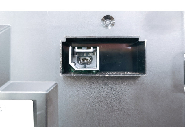 Дисплей    42670751, 545290509   Buick Encore I