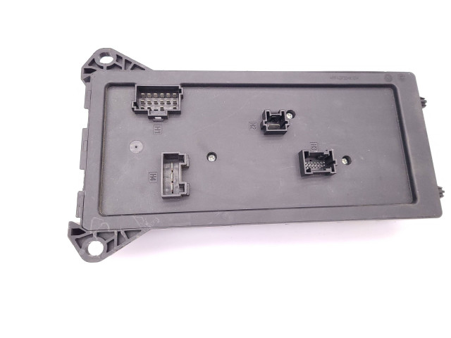 Блок предохранителей 9065450101, 5B11F0117    Volkswagen Crafter  CECA 