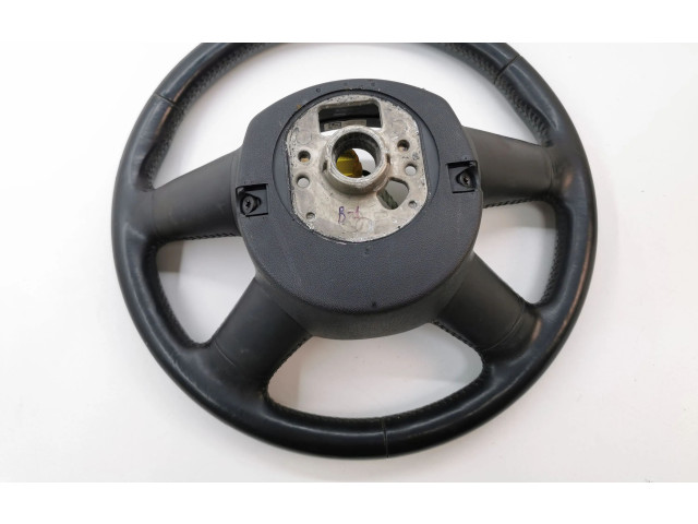 Volant Audi Q7 4L 2007 4F0124  