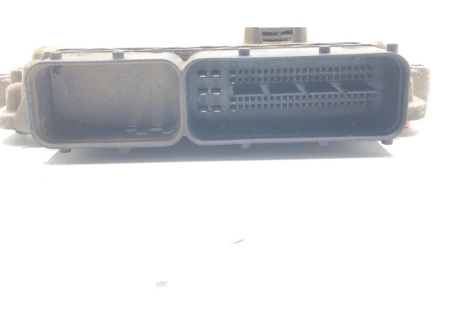 Блок управления двигателем Блок управления 39100-26CF0 KIA Rio