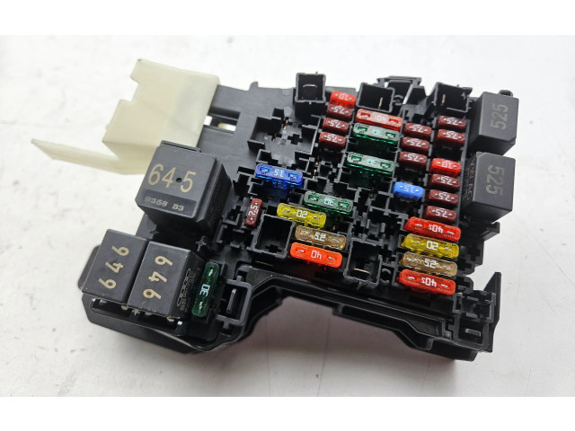 Pojistková skříňka Volkswagen Tiguan 2020