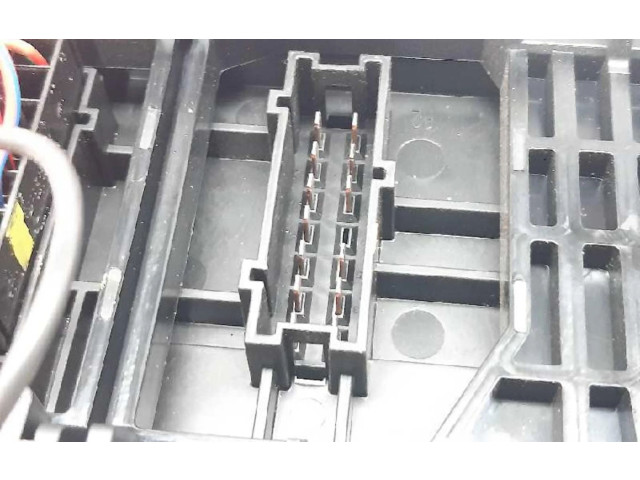 Блок предохранителей A2465402614 Mercedes-Benz A W176