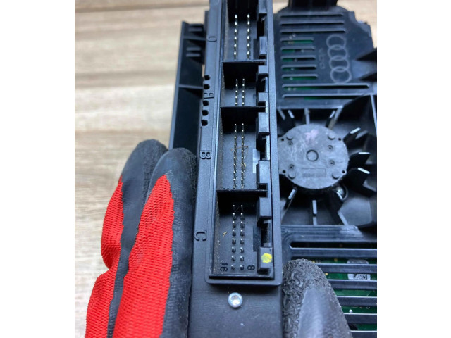 Блок управления климат-контролем 8P0820043E, 412206018012 Audi A3 S3 8P