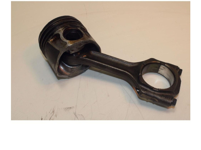 Поршень с шатуном 940A4000 Alfa Romeo Giulietta