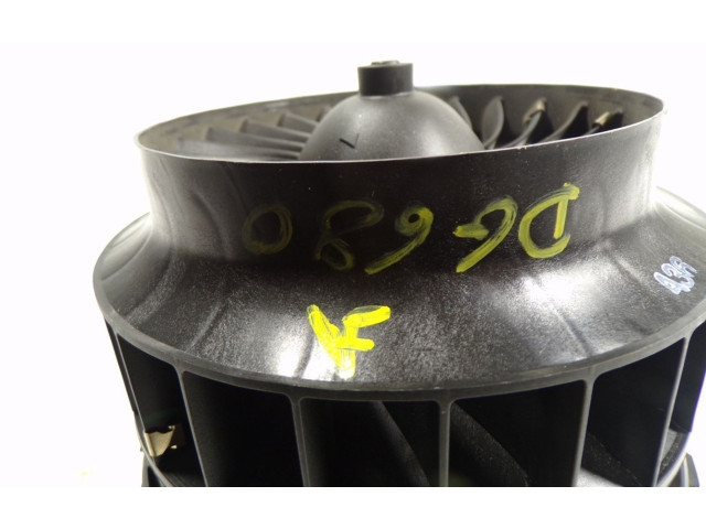 Вентилятор печки    A0999062003, 0130309006   Mercedes-Benz E AMG W210