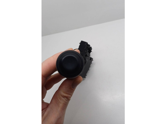 Ручка стеклоочистителей 17A164LH1   Subaru Forester SH