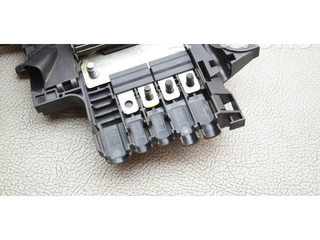 Блок предохранителей  31346673   Volvo XC90    