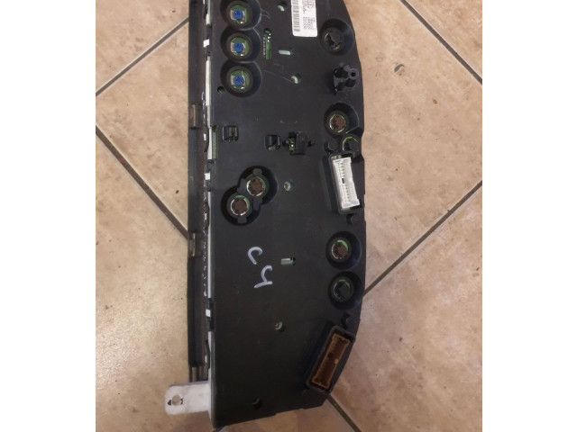 Přístrojová deska Nissan Almera Tino 2001 2721949, BM600