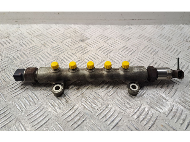 Vstřikovací lišta 238100R020, CJ009516 Toyota Auris 150 2ADFHV