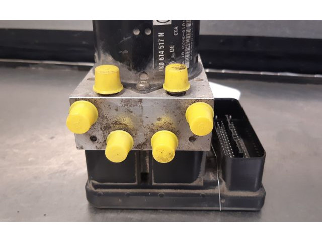 Блок АБС 333304001000 Skoda Octavia Mk2 (1Z) 2004 - 2013 года