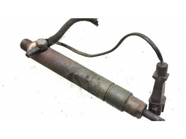 Форсунка 028130201J    Audi A4 S4 B5 8D для дизельного двигателя  1.9