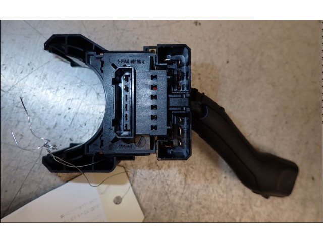 Ручка стеклоочистителей 4B0953503F01C   Audi A3 S3 8L