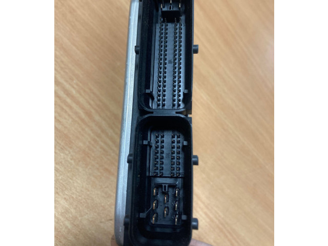 Řídící jednotka 8N0906018, 0261208268   Audi TT Mk1 2000