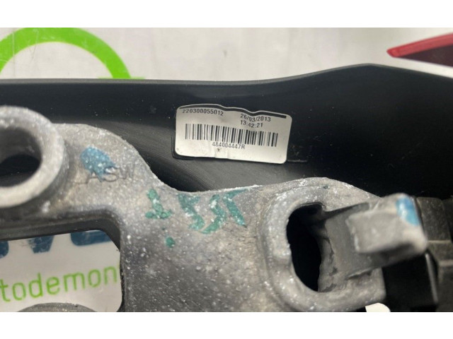 Руль Renault Clio II  2001 - 2005 года 220300055012, 484004447R      