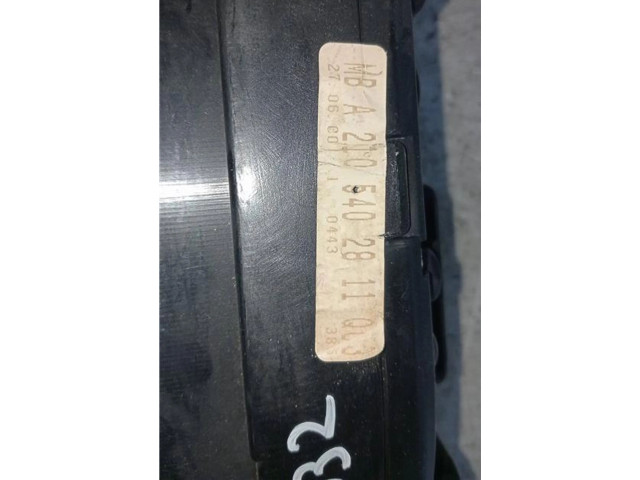 Přístrojová deska  Mercedes-Benz E AMG W210 2003 A2105402811QC3, 0090059  