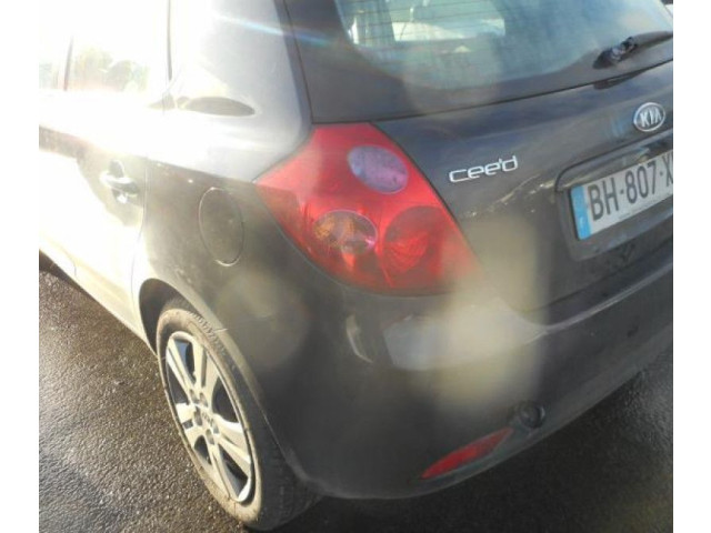 Дисплей    957101H100   KIA Ceed