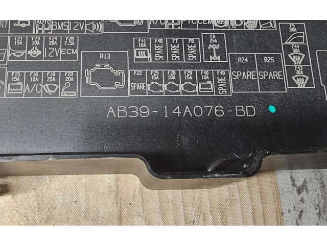 Блок предохранителей AB3914A076BD Ford Ranger