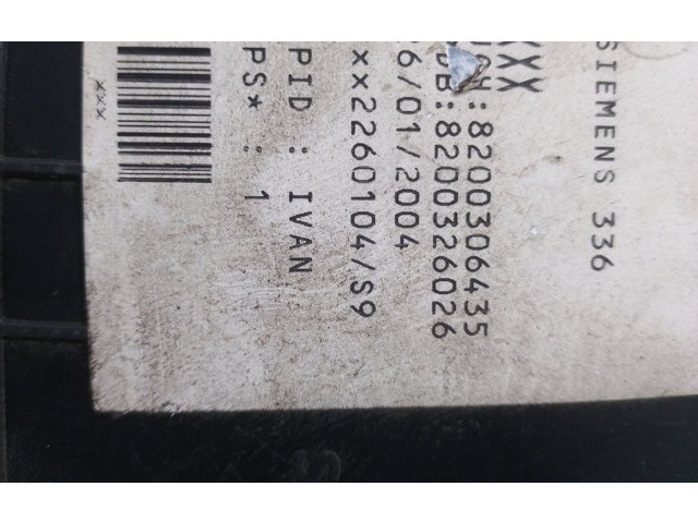 Pojistková skříňka Řídící jednotka BSM 8200306435, S118400320C Renault Megane II 2004