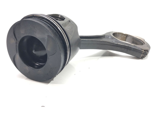 Поршень с шатуном 8340F Jeep Grand Cherokee (WK)