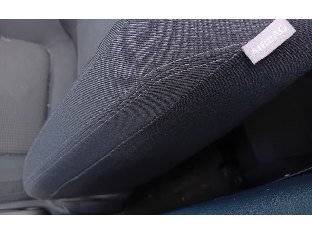 Подушка безопасности в сиденье    Peugeot 5008