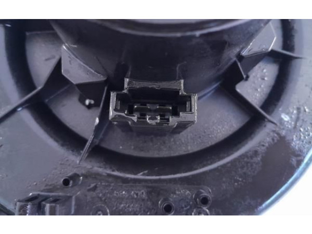 Вентилятор печки 6R1819015, 2PINOS Audi A1