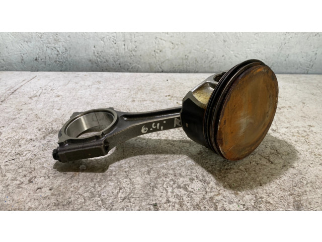 Píst Dodge Challenger pro benzínový motor 6.4