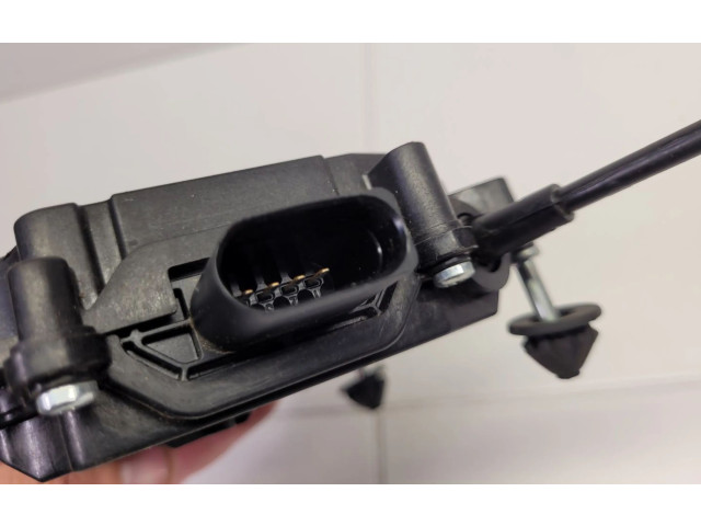 Zámek zadních dveří 6701065090   Alfa Romeo Stelvio 2017