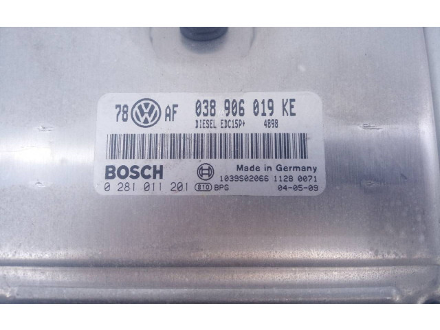 Řídící jednotka 038906019KE, 0281011201 Volkswagen Passat Alltrack 2004