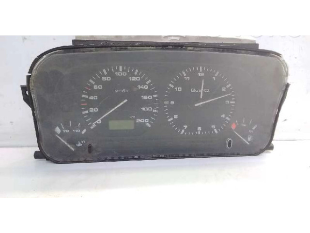 Přístrojová deska Volkswagen Caddy 1995 87001323