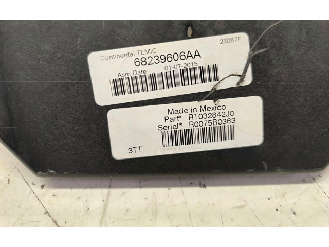 Pojistková skříňka 68239606AA, RT032842J0 Dodge Grand Caravan 2015