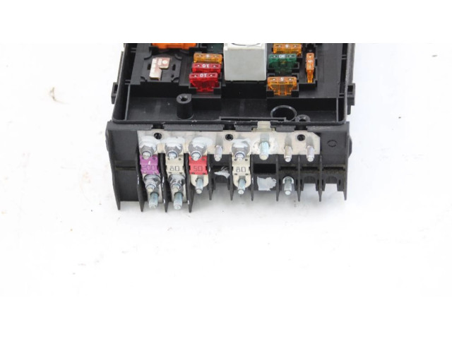 Блок предохранителей 1K70512677, 1K70512677 Volkswagen Jetta V