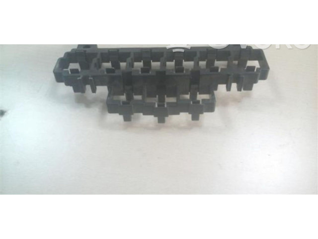 Pojistková skříňka 8E0937503 Seat Exeo (3R) 2002