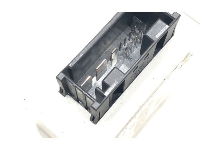 Блок управления 9145350   BMW X3 E83