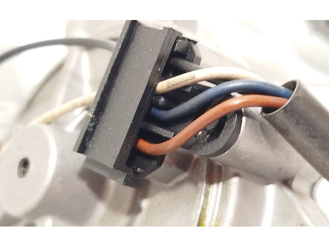 Двигатель стеклоочистителя заднего стекла 8615031002 SsangYong Actyon D20DT