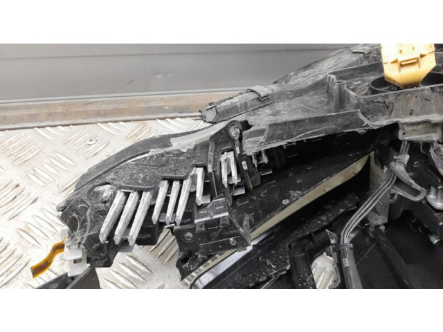 Передняя фара