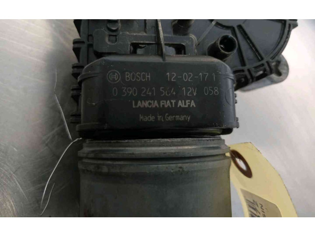 Моторчик дворников 95513457    Opel Combo C