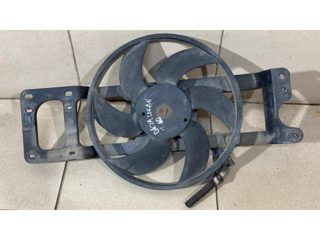 Вентилятор радиатора 8240452 Dacia Logan I 1.6