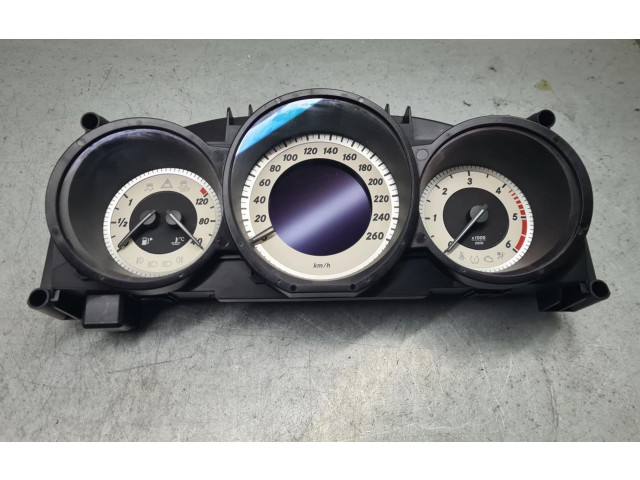 Přístrojová deska  Mercedes-Benz CLS C218 X218 2011 A2189007302, 177.000KM  