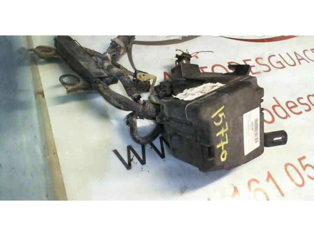 Блок предохранителей 8V5114B144BA Ford Fiesta