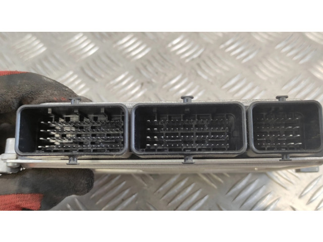 Řídící jednotka 237105499R, V29086931A Dacia Sandero 2017