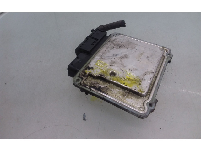 Řídící jednotka 03G906021DP, 0281012742 Volkswagen PASSAT B6 2005