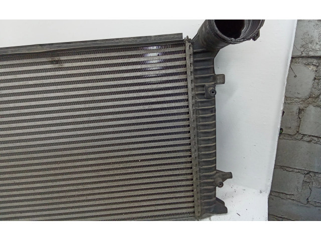 Интеркулер  1K0145803Q   Volkswagen Caddy 