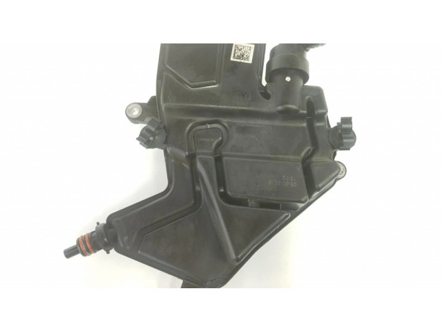 Другая деталь двигателя