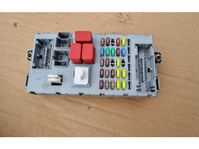 Блок предохранителей 51826466 Lancia Delta